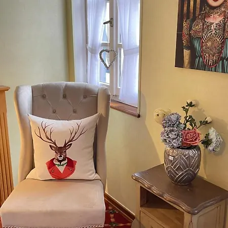 Gasthof Historisches Au Faucon Von 1535 4*