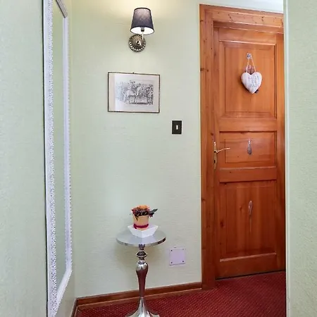 Historisches Au Faucon Von 1535 Gasthof